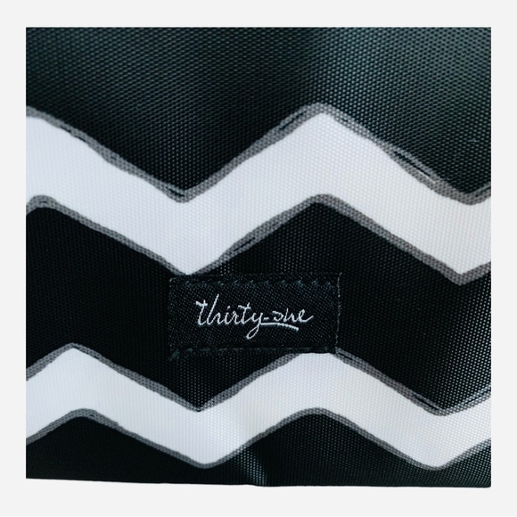 THIRTY ONE Thermal Tote Flat Pouch Insulated Black White Nylon Chevron Print Bag - Picture 4 of 6